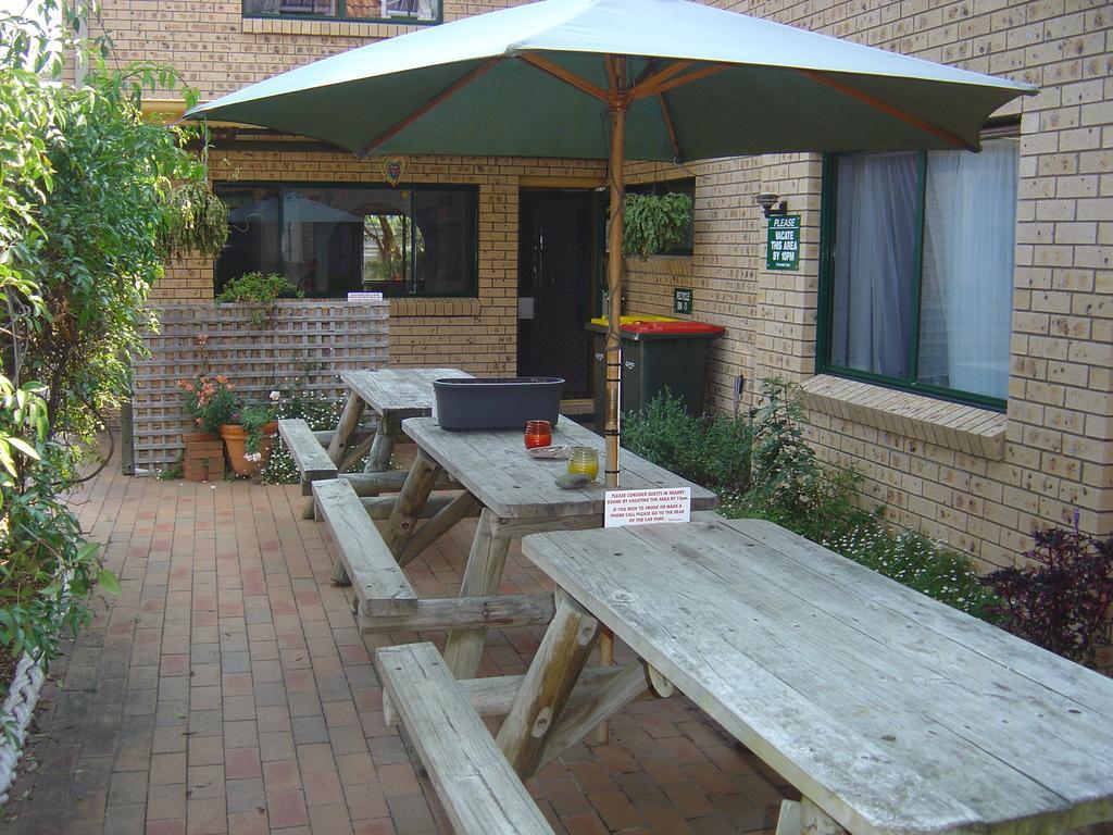 Wandarrah Lodge Hostel Merimbula Exterior foto